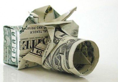 Фотоапарат орігамі з грошей